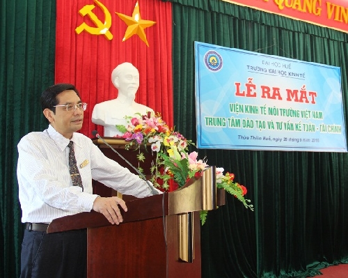 Trường ĐH Kinh tế: Thành lập Viện Kinh tế môi trường Việt Nam và Trung tâm Đào tạo, Tư vấn Kế toán – Tài chính