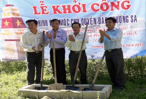 Khởi công công trình “Mô hình cột mốc chủ quyền Trường Sa” tại  Hương Thủy