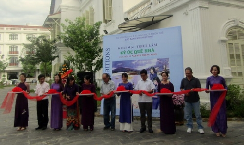 Họa sĩ Nguyễn Trọng Khôi tổ chức triển lãm lần đầu tiên tại Huế