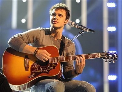 Kris Allen chiến thắng American Idol 2009