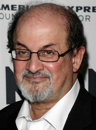 Salman Rushdie và cuộc đời như một tiểu thuyết buồn