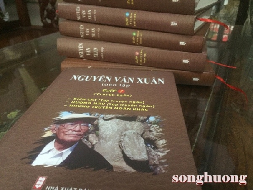 Nguyễn Văn Xuân - Nhà văn, học giả