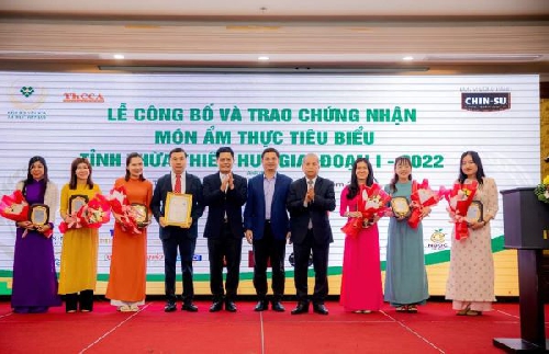 Công bố 06 món ẩm thực tiêu biểu Thừa Thiên Huế