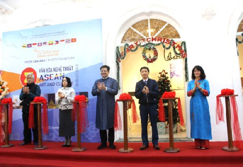 Triển lãm ảnh Văn hóa nghệ thuật các nước ASEAN năm 2023
