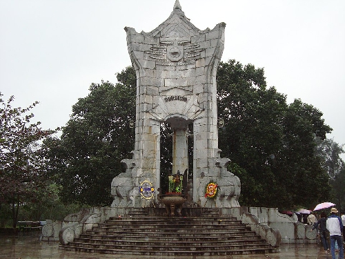 Chùm thơ Trần Đình Ngôn