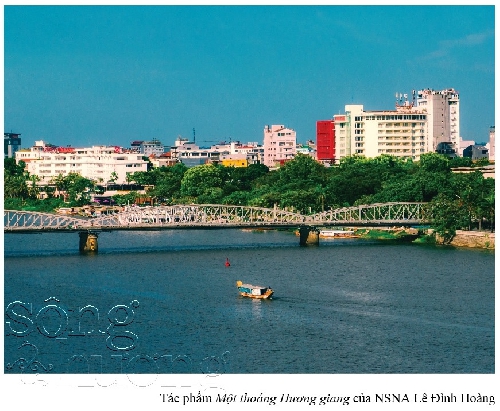 Huế màu xanh và ánh sáng