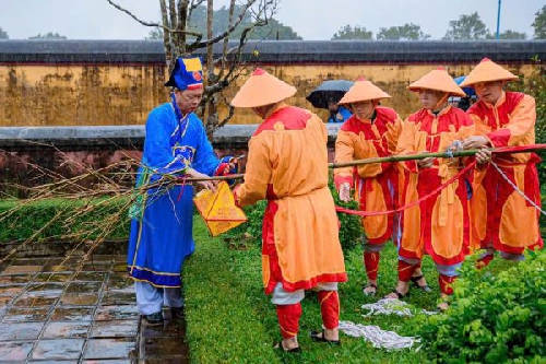 Lễ hạ nêu và khai ấn tân niên