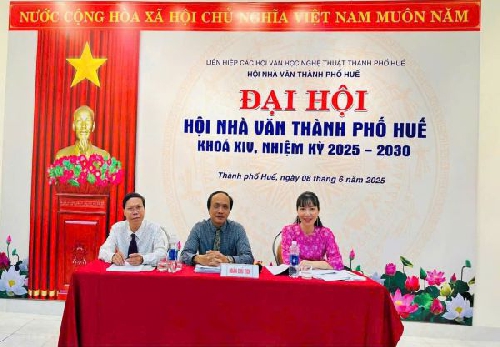 Hội Nhà văn Thành phố Huế nỗ lực, phát huy tiềm năng sáng tạo ra những tác phẩm văn học chất lượng cao