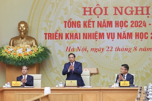 Thủ tướng: tập trung ưu tiên mọi nguồn lực cho giáo dục và đào tạo