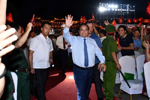  Thủ tướng Phạm Minh Chính tham dự chương trình “Dưới cờ vinh quang” tại điểm cầu Huế