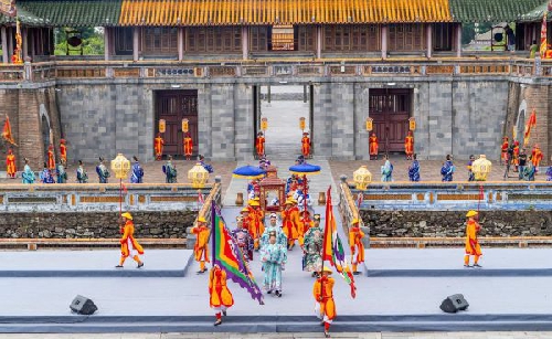 Lễ Tuyên dương “Học sinh danh dự toàn trường” thành phố Huế năm học 2024-2025.