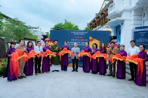 Triển lãm "Tác phẩm mỹ thuật - Sưu tập của Bảo tàng Mỹ thuật Huế"