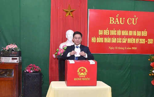  Cử tri thành phố Huế náo nức tham gia bầu cử đại biểu Quốc hội khóa XVI và đại biểu HĐND các cấp nhiệm kỳ 2026-2031