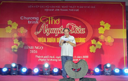 Đêm thơ Nguyên tiêu “Mùa xuân bên dòng Hương”