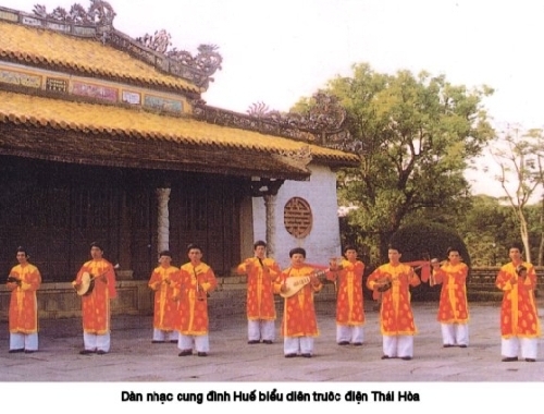 Bảo tồn, khôi phục và phát triển vốn ca nhạc cổ truyền của Huế