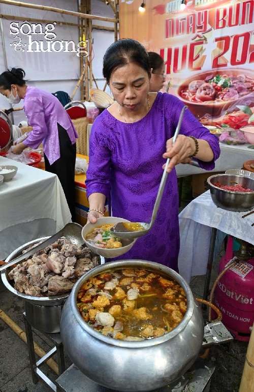 Huế được vinh danh là điểm đến ẩm thực truyền thống độc đáo của châu Á