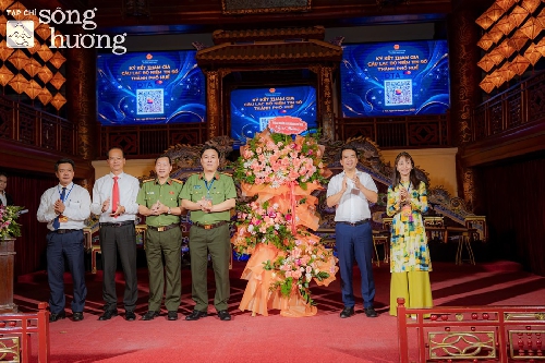 Hội nghị “Cộng đồng số tiên phong đồng hành vì thành phố Huế thông minh, sáng tạo, an ninh, an toàn, thịnh vượng trong kỷ nguyên phát triển mới”