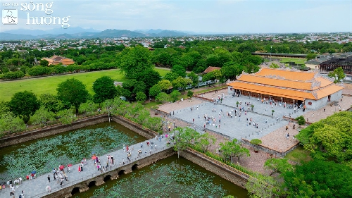 Thành phố Huế: Phát triển các sản phẩm du lịch trên nền tảng tài nguyên riêng có
