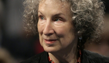 Nhà văn Margaret Atwood đóng phim nhạc kịch