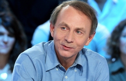 Nhà văn lập dị Michel Houellebecq đoạt giải Goncourt