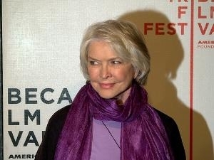 Ellen Burstyn tái xuất trên sân khấu kịch London