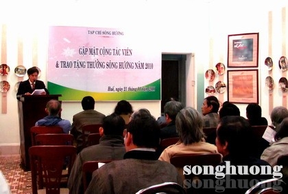 Tạp chí Sông Hương tổ chức gặp mặt Cộng tác viên