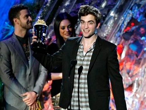 Giải thưởng Điện ảnh MTV 2011: Robert Pattinson không đối thủ