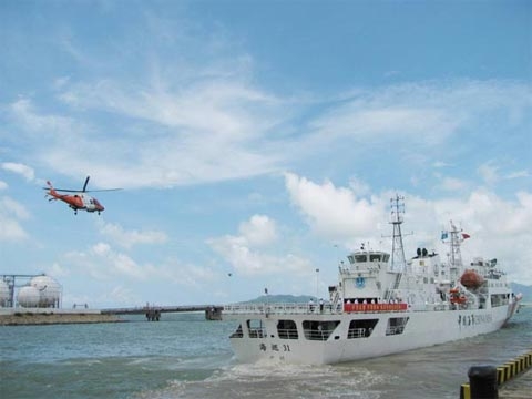 Trung Quốc đưa tàu tuần tra lớn nhất qua Biển Đông