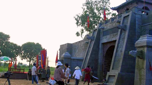 Lận đận... trường quay