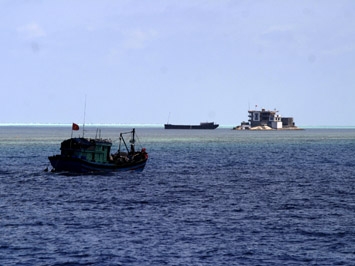 Trang bị cho kiểm ngư đủ mạnh giúp ngư dân yên tâm bám biển (22/08/2011)